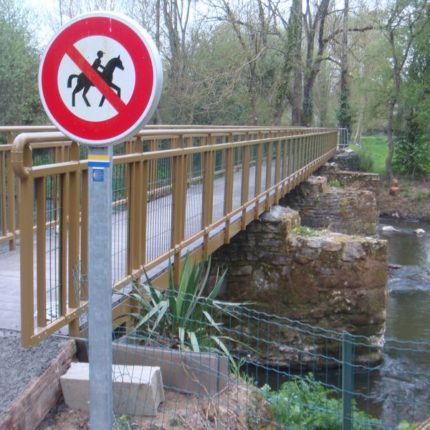 Passerelle de Lanouée (56)